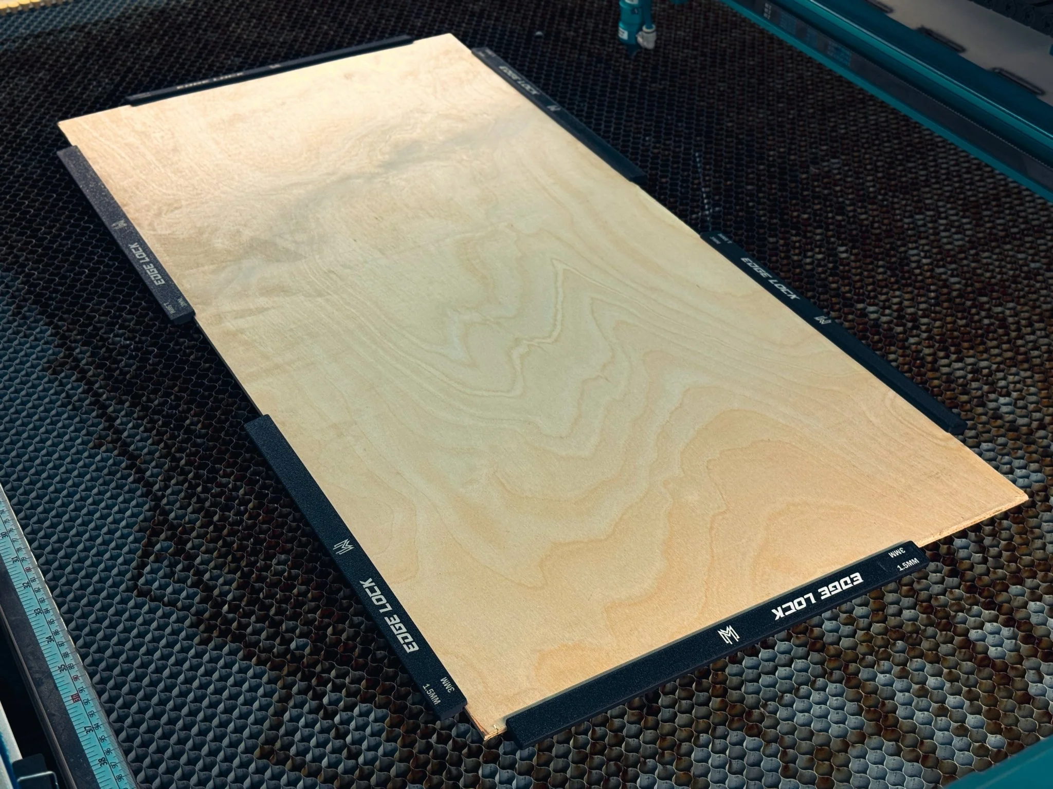 Edge Lock – Magnetic Hold Down Bars for Laser Engraving - Image 3
